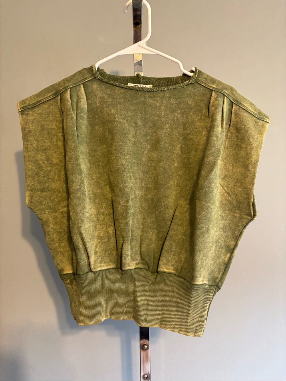 Zenana ash olive sleeveless cotton sweatshirt multiple sizes great fit!